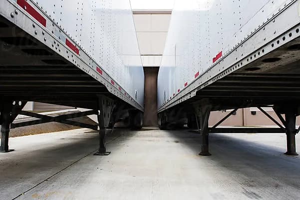 Trailer Interchange insurance, illustration